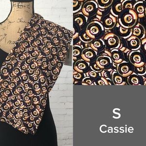 LuLaRoe Cassie skirt